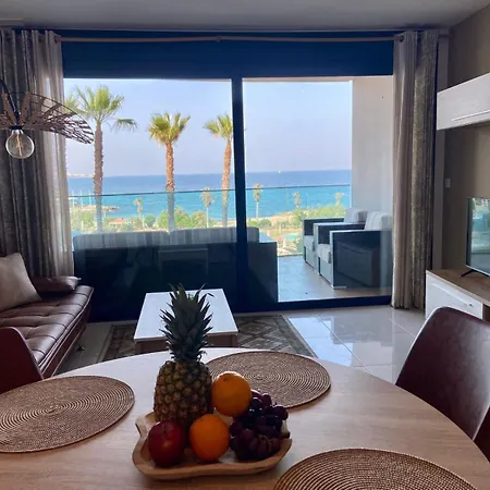 Apartment Sea Senses Paradise